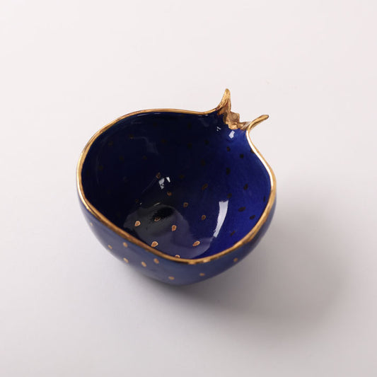 Pome-Shaped Bowl