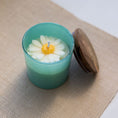 Load image into Gallery viewer, Daisy Scented Candle
